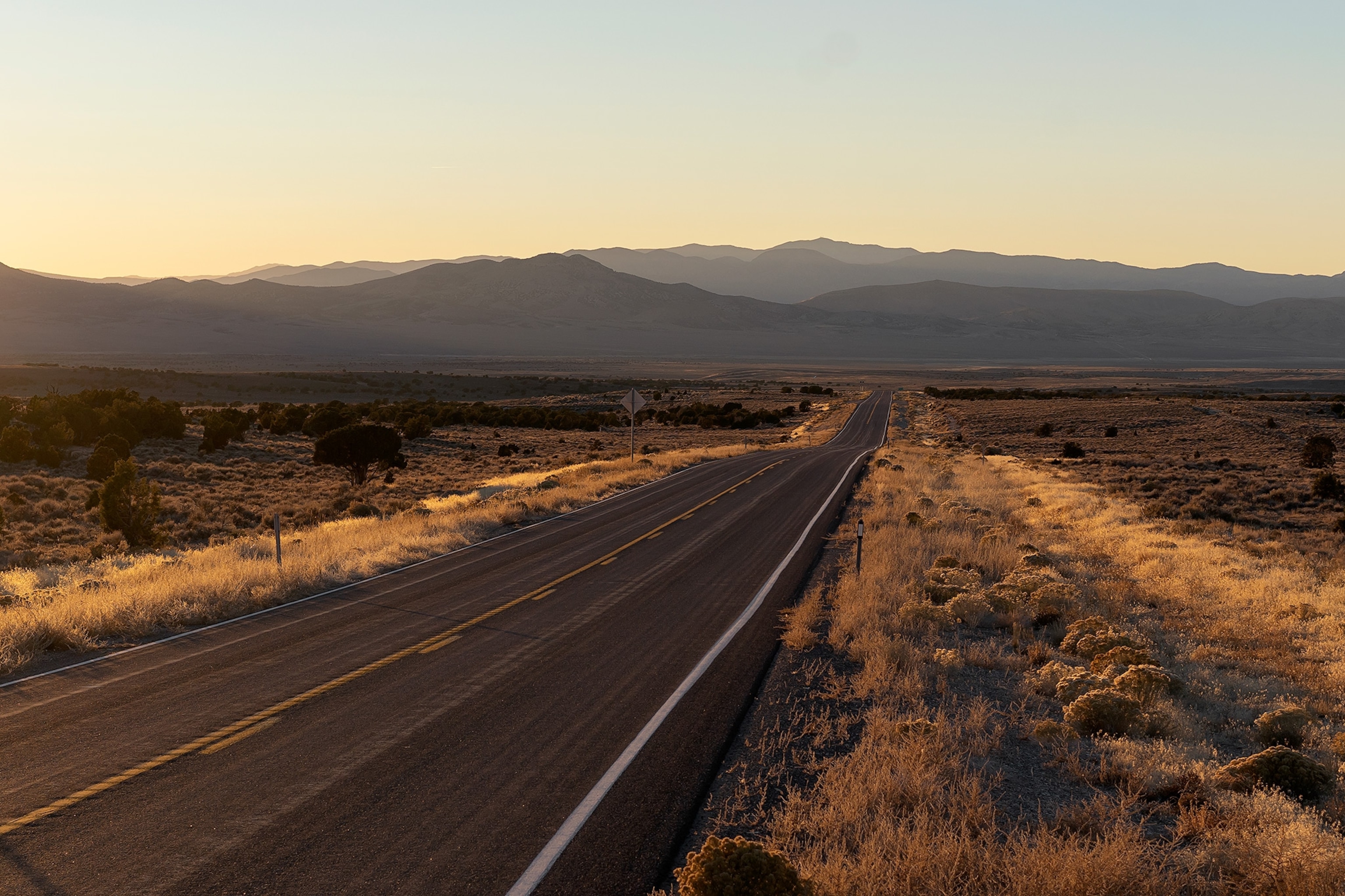 loneliest-road-highway-50-nevada07-3251796